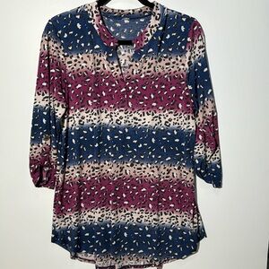 Sew in Love Size L - Fits size 14-16
Tunic 3/4-sleeve. Stretchy